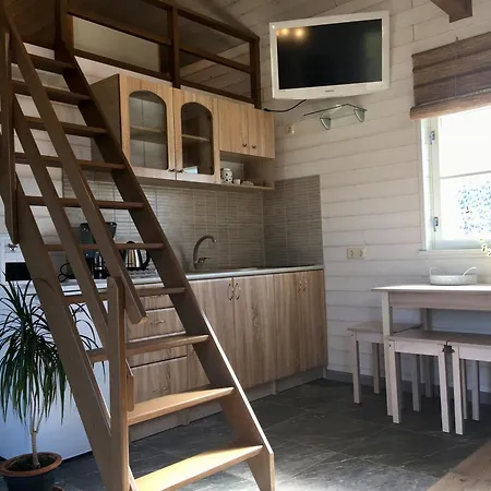 Leia Kodu Cozy Apartment With Private Garden & Parking In Rakvere * Rakvere